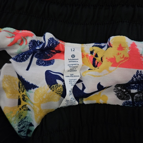 LULULEMON SEAWHEEZE SPEED SHORTS Size 12 - Women - Picture 6 of 7
